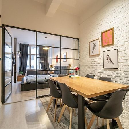 Sunny Central Apartment On Wenceslas Square By Easybnb 布拉格 外观 照片