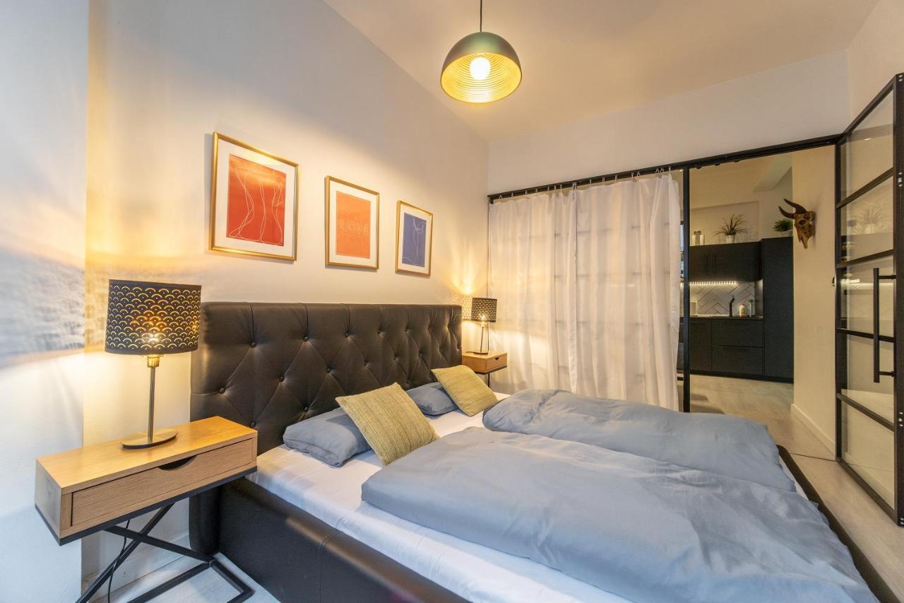Sunny Central Apartment On Wenceslas Square By Easybnb 布拉格 外观 照片